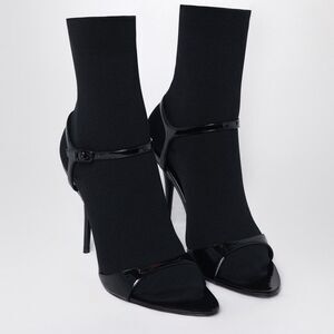 Balenciaga Women's Avenue Sock Black Sandal In Patent Leather And Mesh
